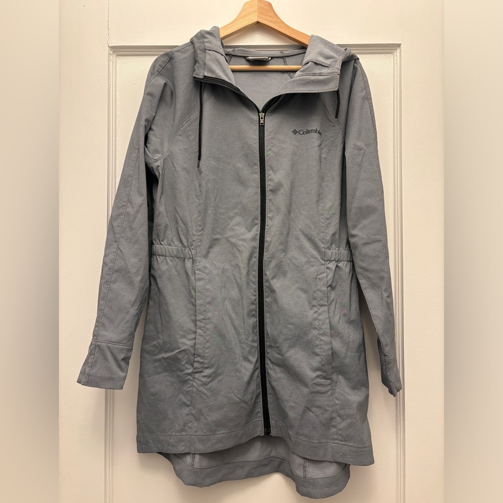 Columbia Women's Light Gray Hooded Jacket